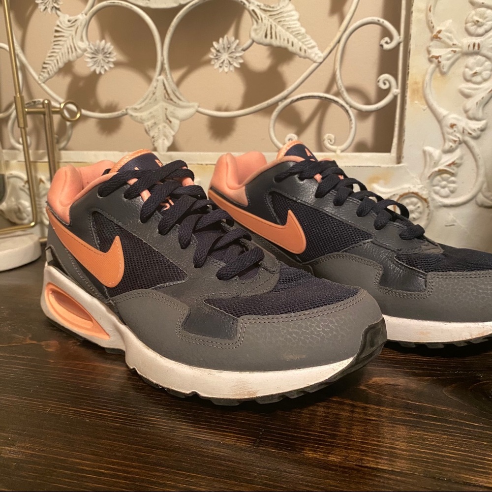 Nike Air MAX ST
